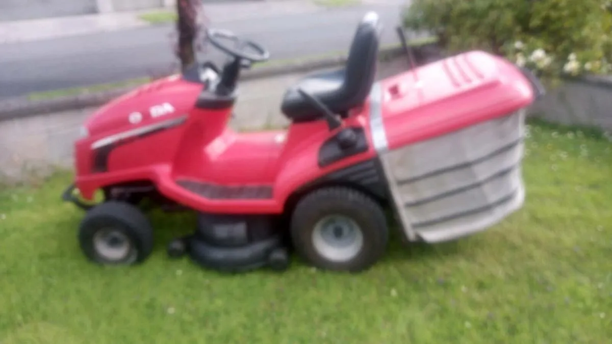 HONDA 2417 HYDROSTATIC MOWER - Image 1
