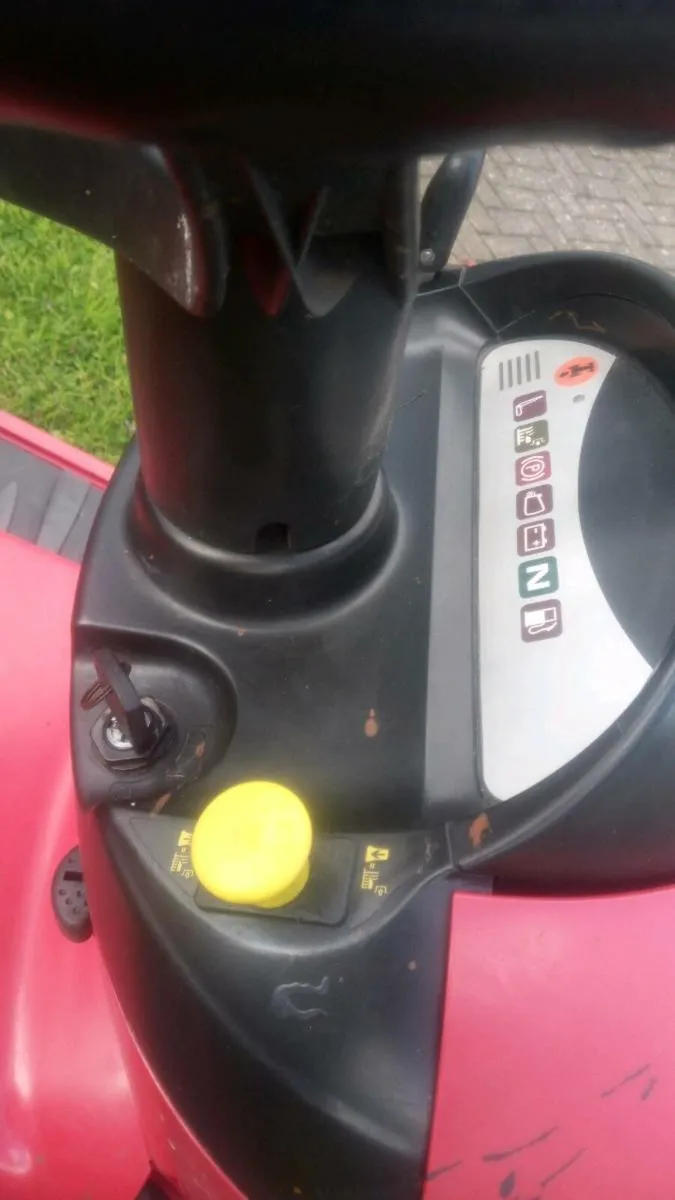 HONDA 2417 HYDROSTATIC MOWER - Image 3