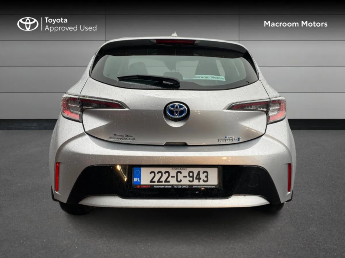 Toyota Corolla LUNA H/B 4DR AUTO HYBRID - Image 4