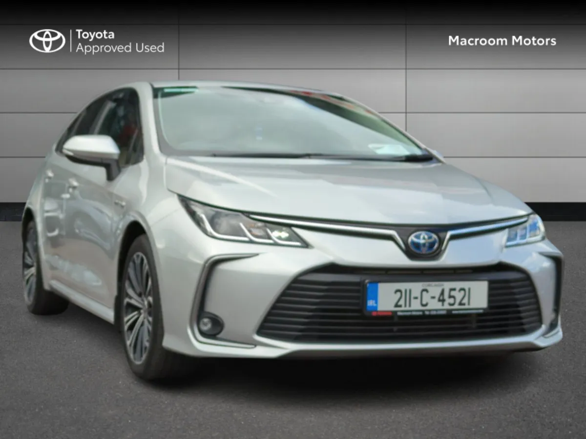 Toyota Corolla HYB LUNA SPORT 4DR AUTO - Image 1