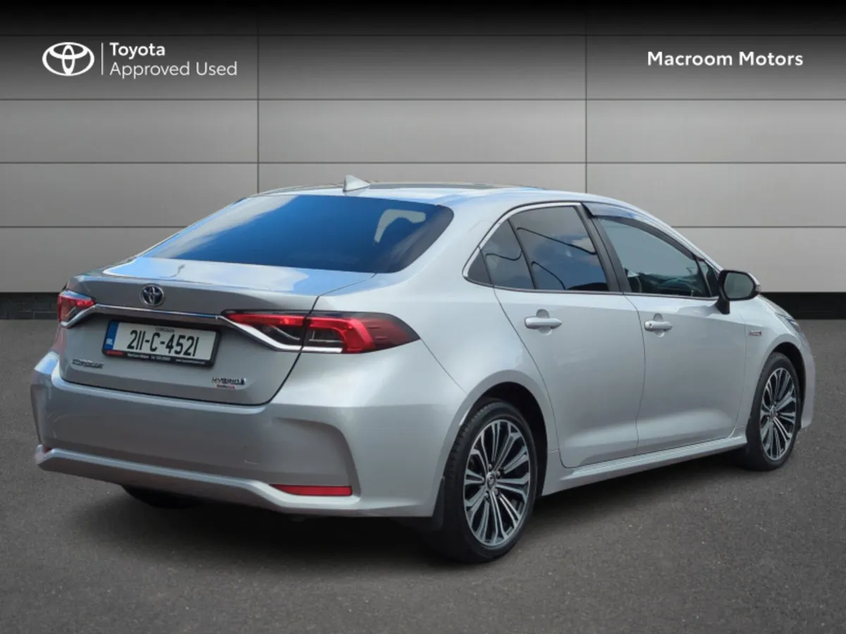 Toyota Corolla HYB LUNA SPORT 4DR AUTO - Image 2