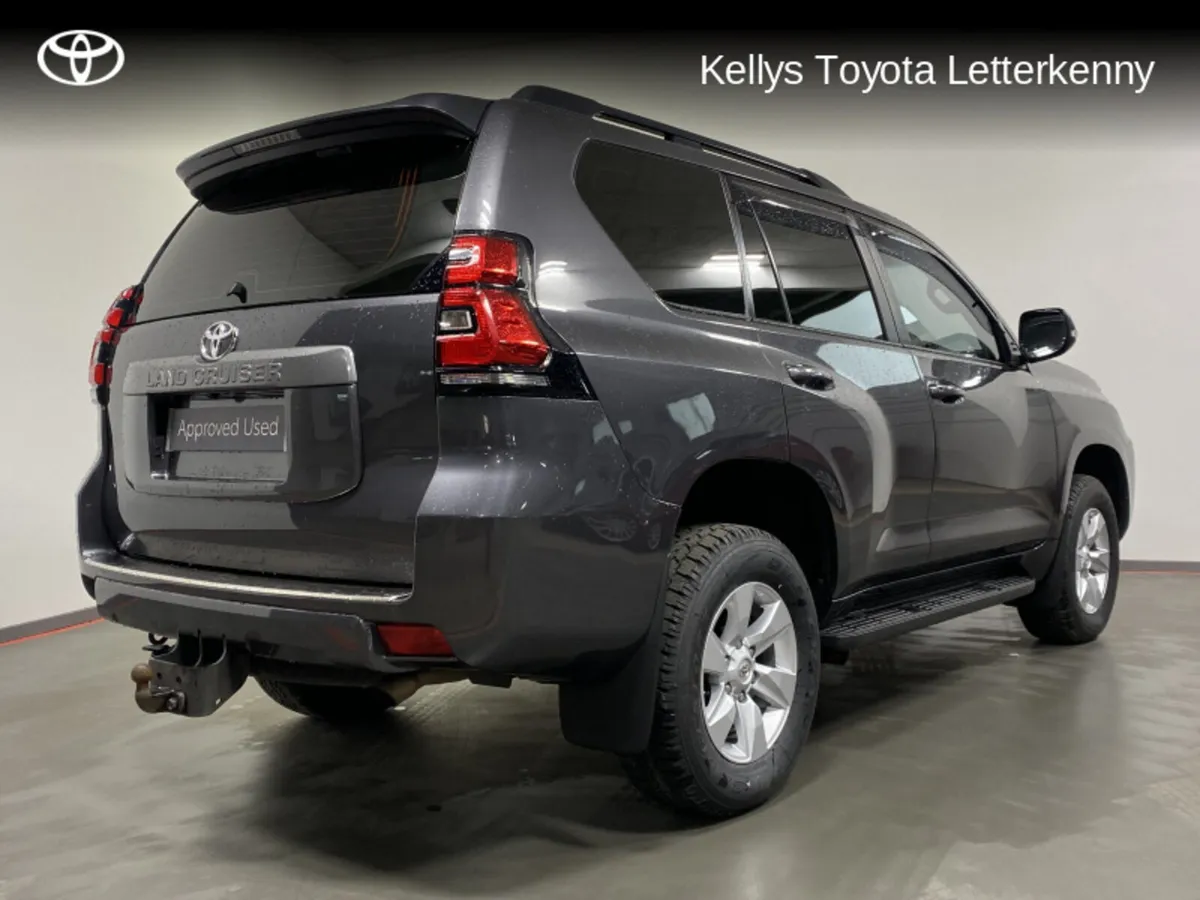Toyota Land Cruiser LAND CRUISER LWB COMM #66 - Image 2