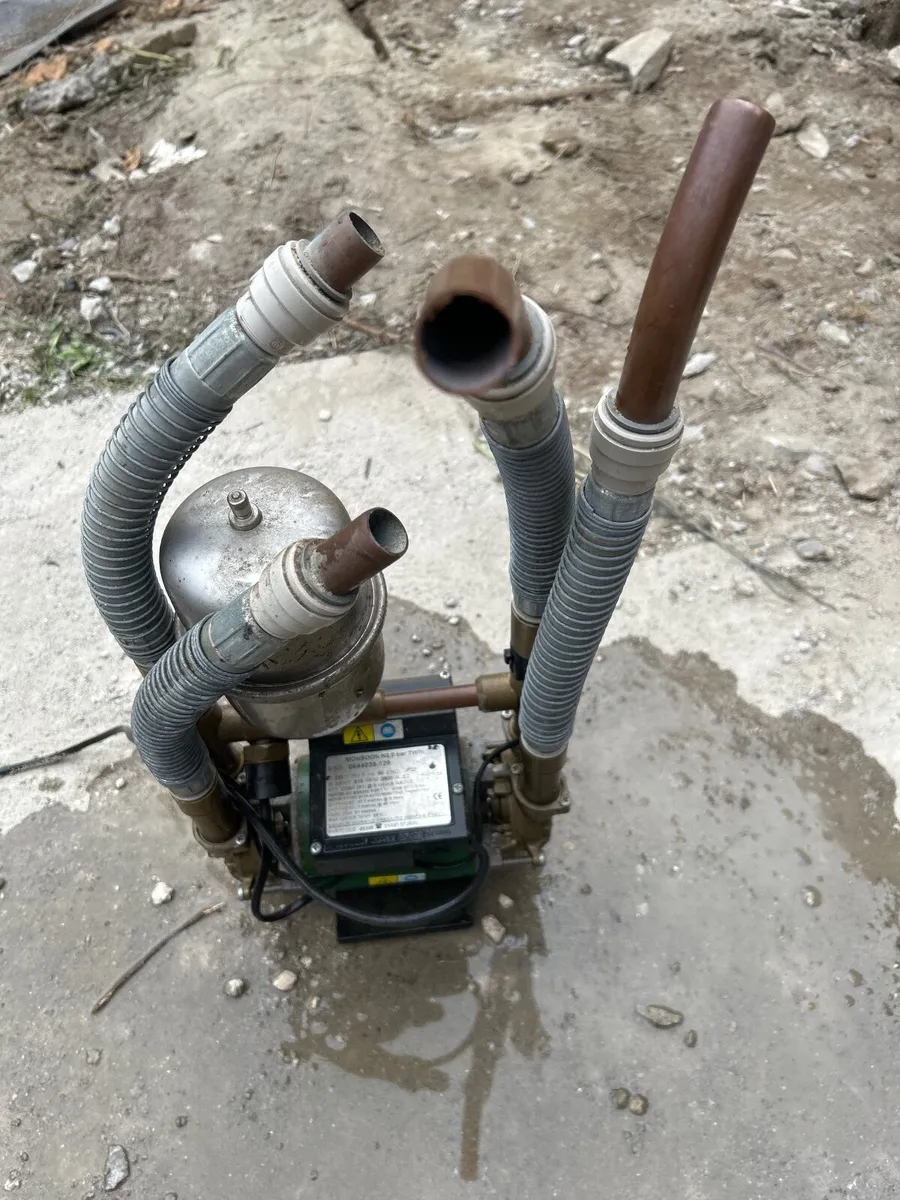 Shower pumps (2) - Image 3