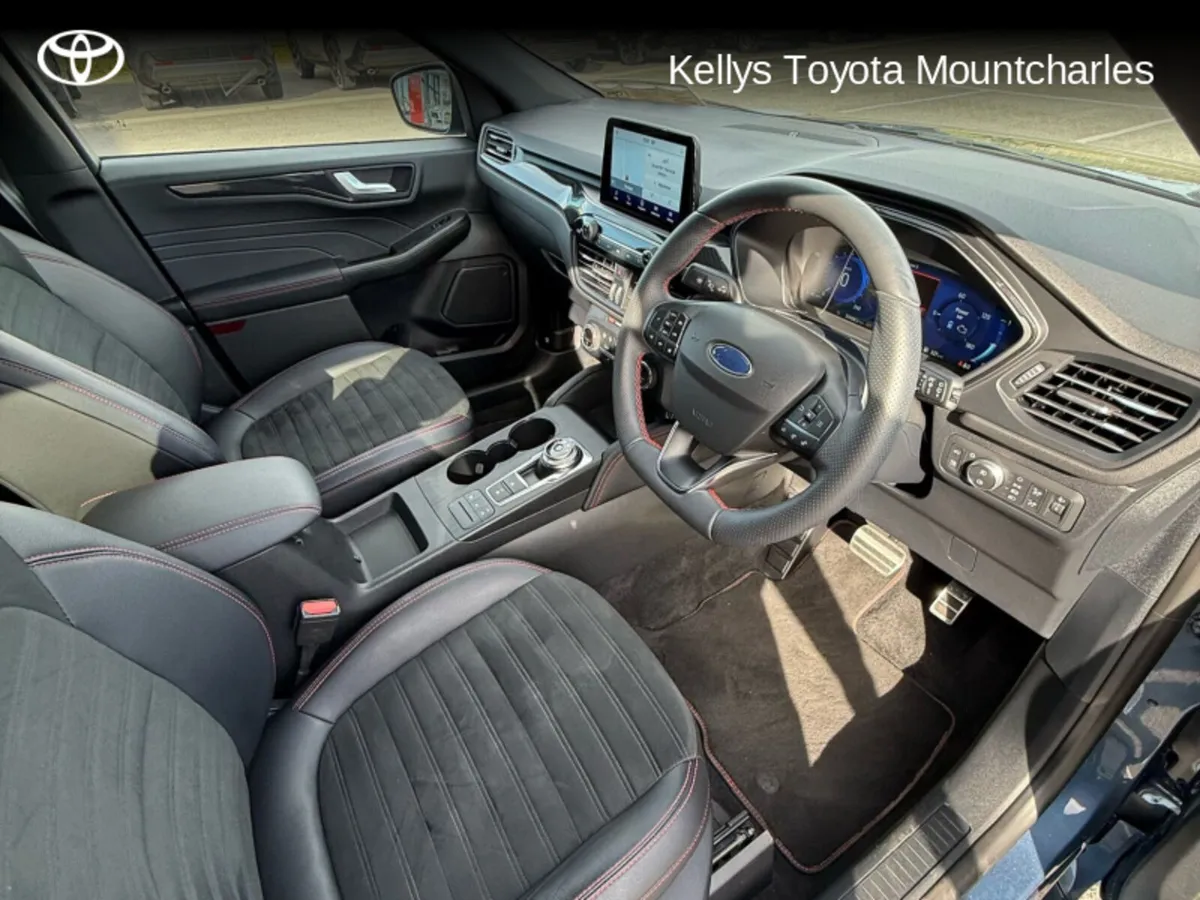 Ford Kuga ST-LINE X 5DR 2.5 PHEV 225 4 4DR AUTO - Image 3