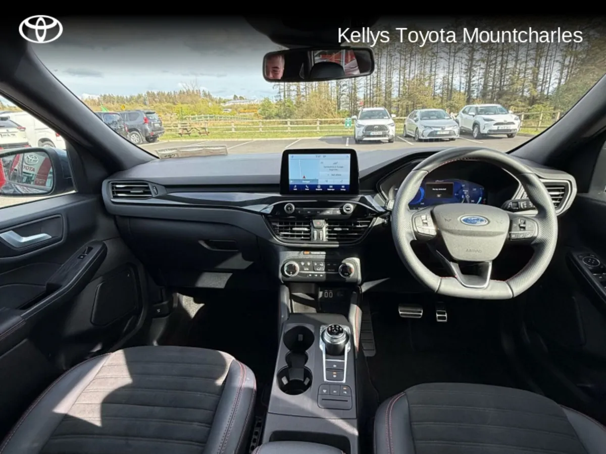 Ford Kuga ST-LINE X 5DR 2.5 PHEV 225 4 4DR AUTO - Image 4
