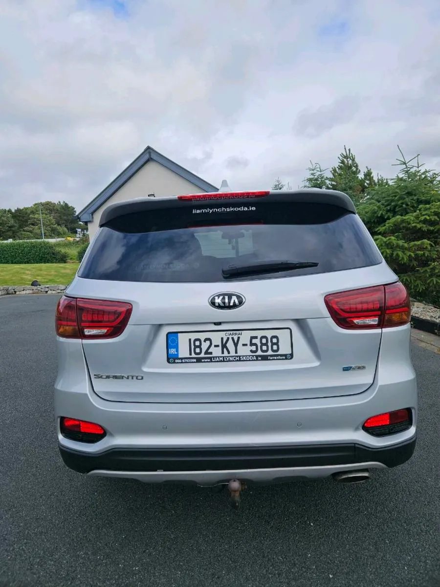 182 Kia Sorento K4 Top Spec - Image 3