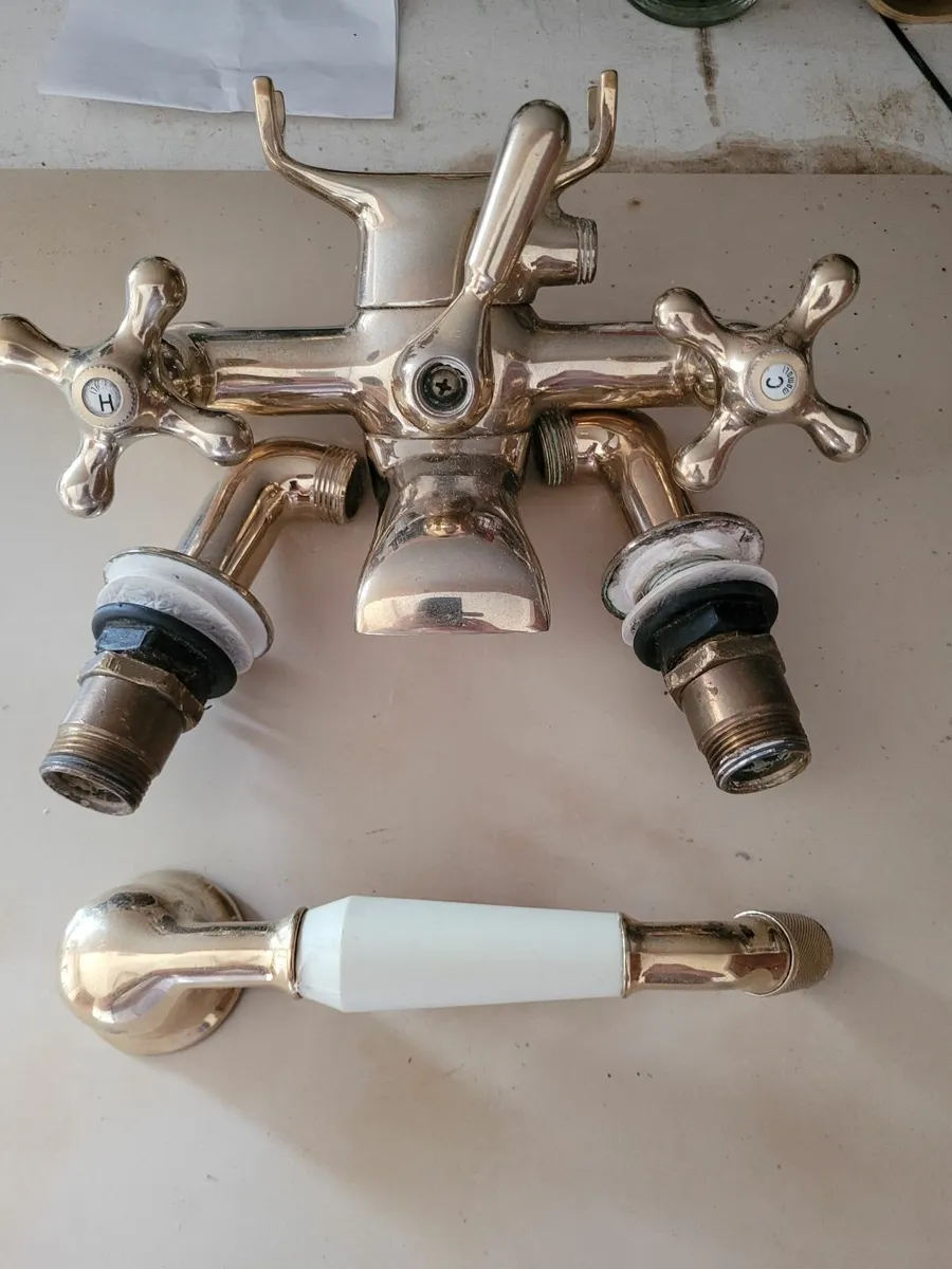 Antique bath set
