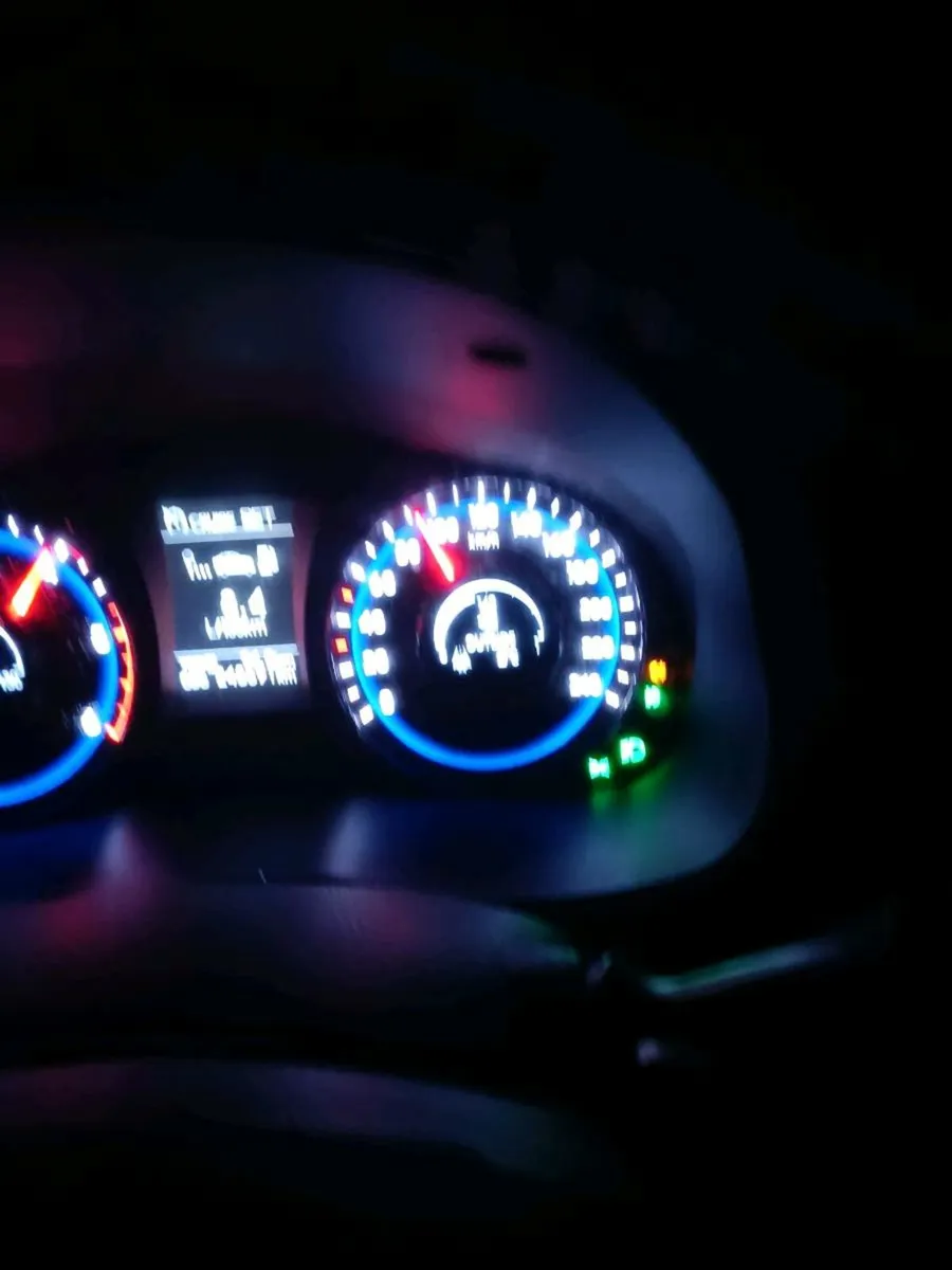 Hyundai I 40 saloon Automatic - Image 2