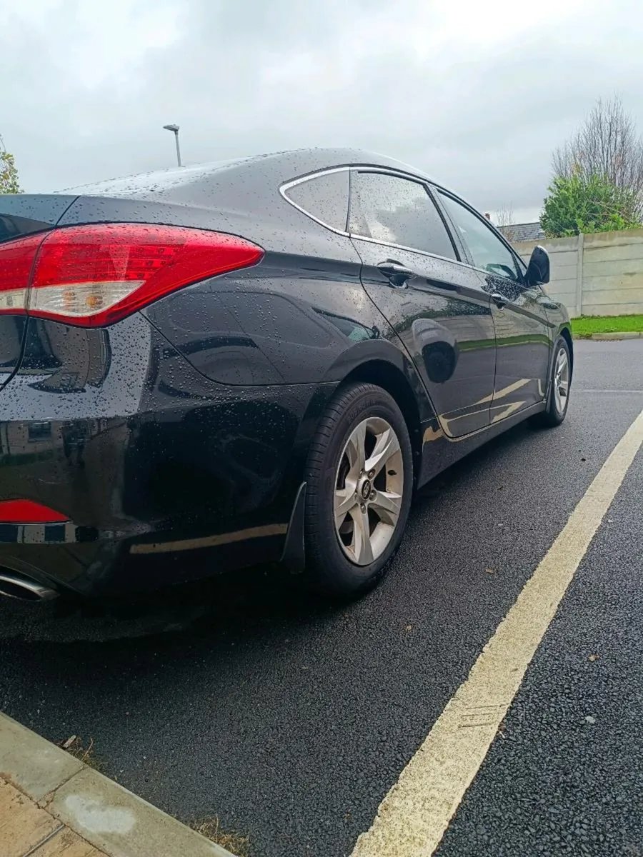Hyundai I 40 saloon Automatic - Image 4