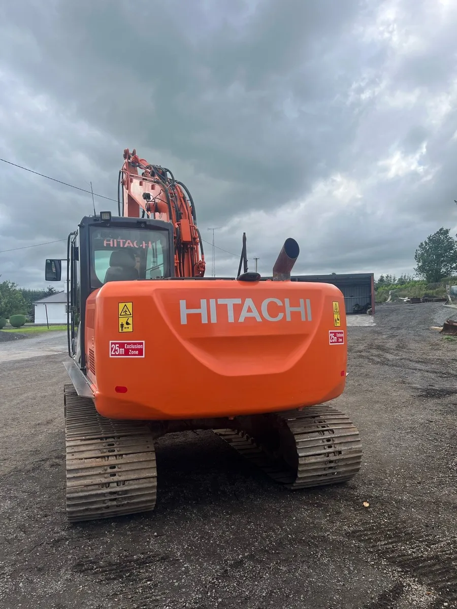 Hitachi Zaxis 130-5 - Image 3