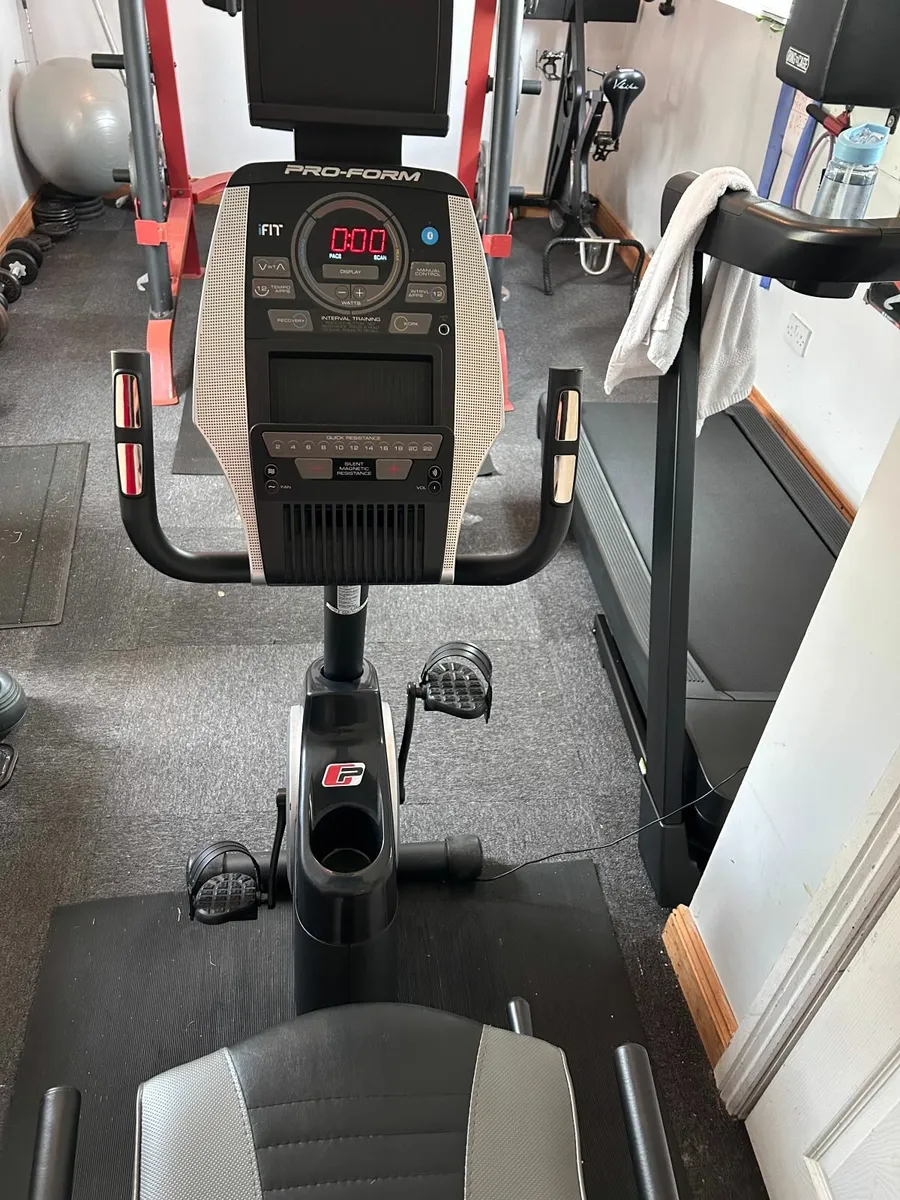 ProForm 325 CSX Recumbent Exercise Bike - Image 4