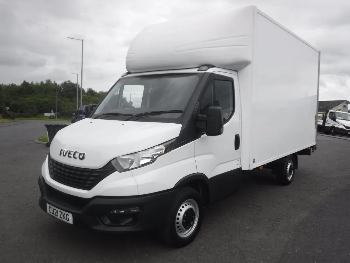 Iveco Daily 2021 35-140 13ft Luton Box Van T/Lift. - Image 2