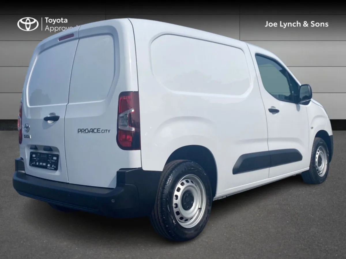 Toyota Proace City SWB GX 100HP 650KGS - Image 2