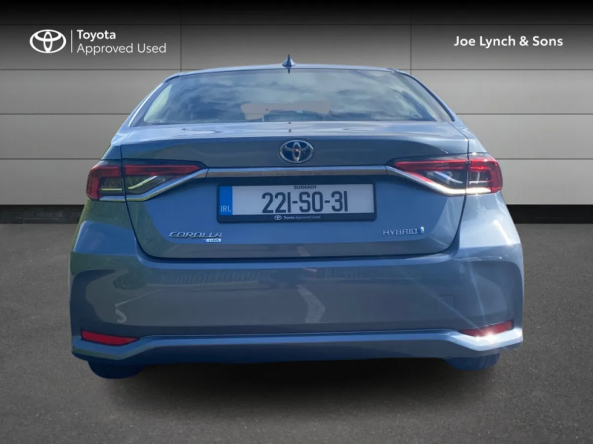 Toyota Corolla COROLLA HYB LUNA SALOON - Image 4