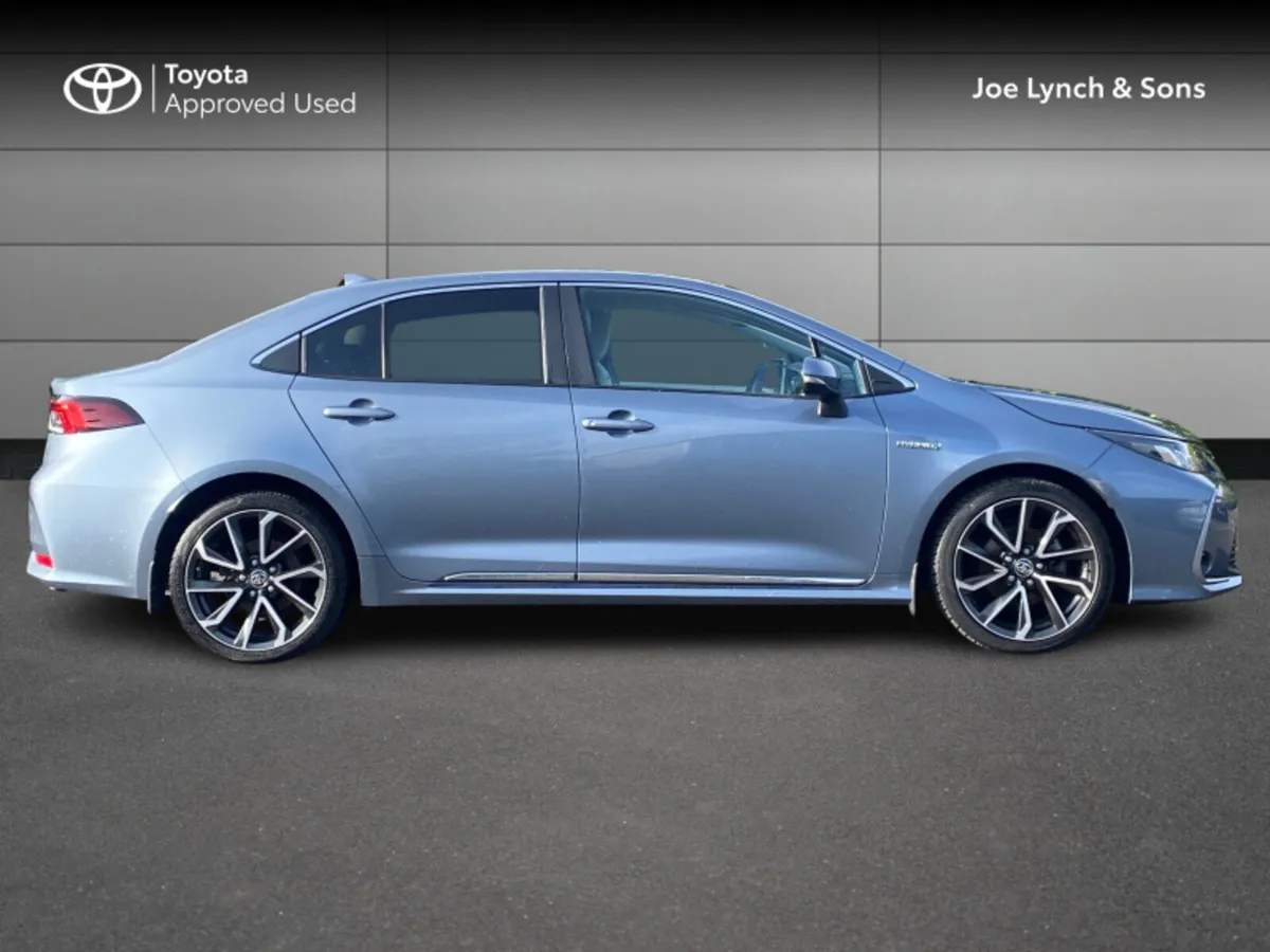 Toyota Corolla COROLLA HYBRID SOL SALOON - Image 3