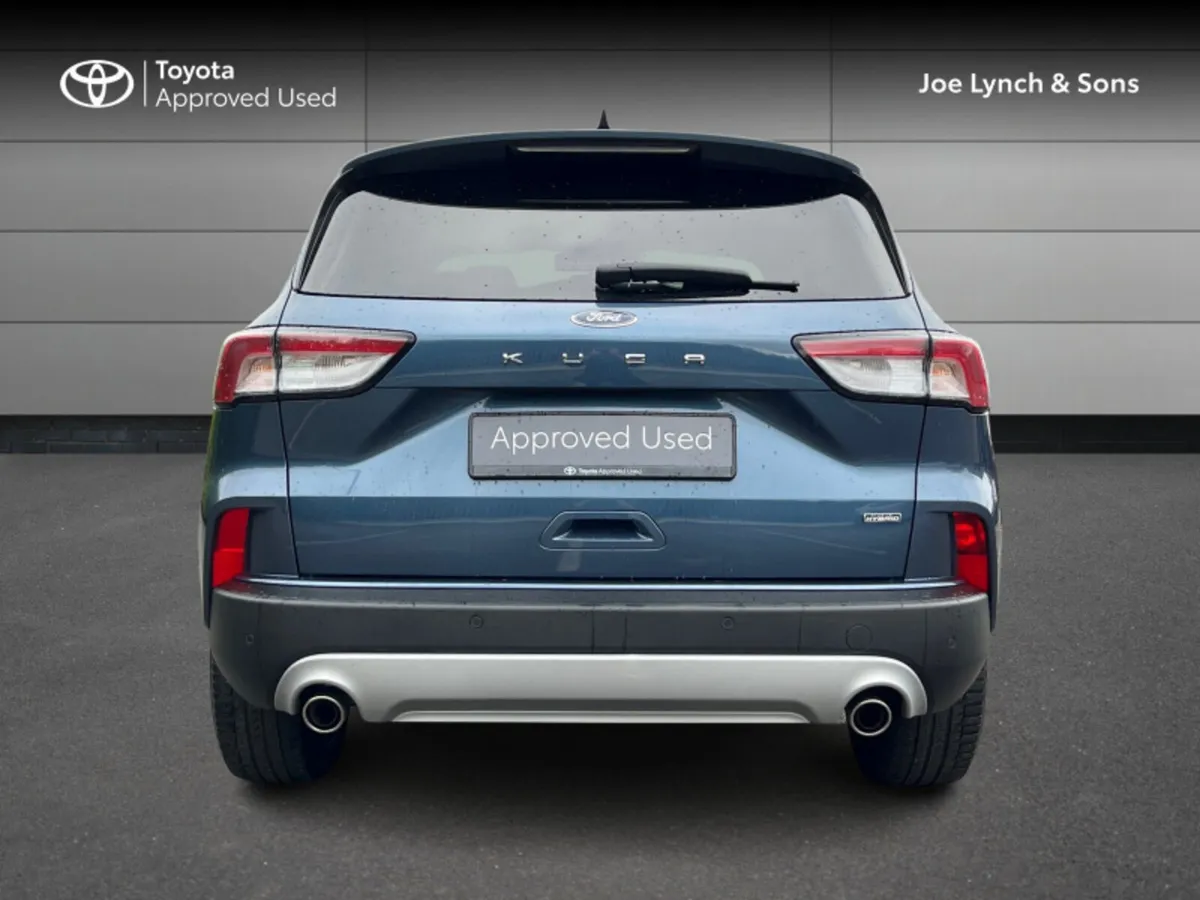 Ford Kuga TITANIUM 2.5 PHEV 4DR AUTO - Image 4