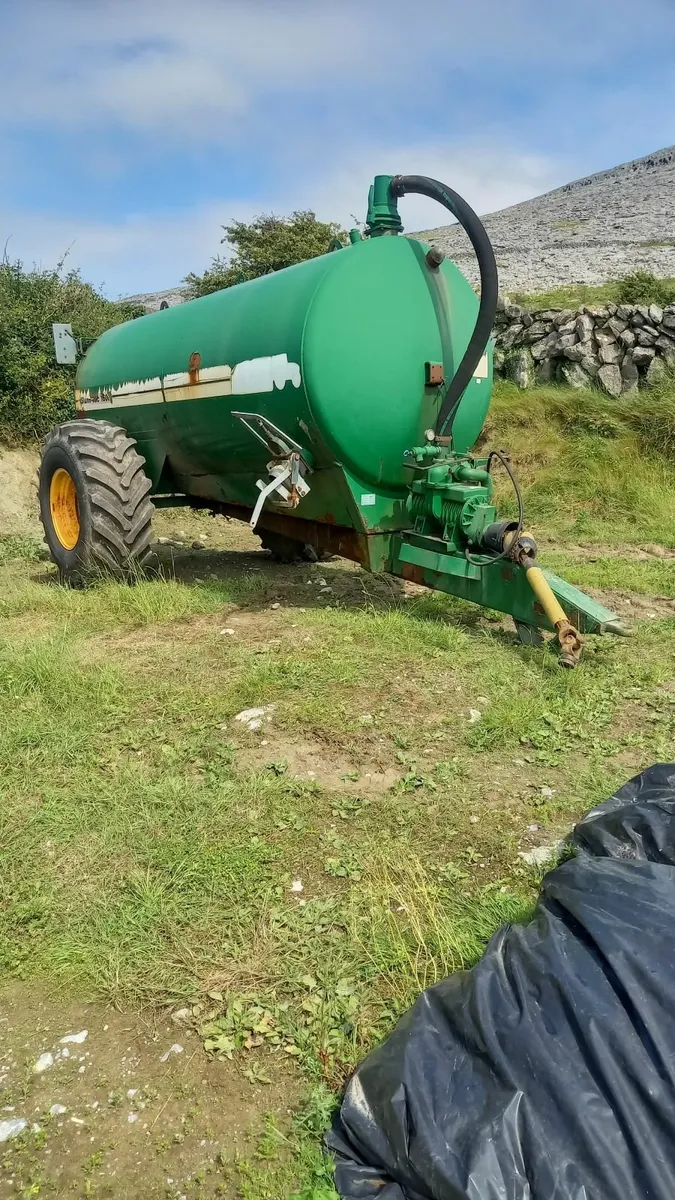 Slurry tanker - Image 1