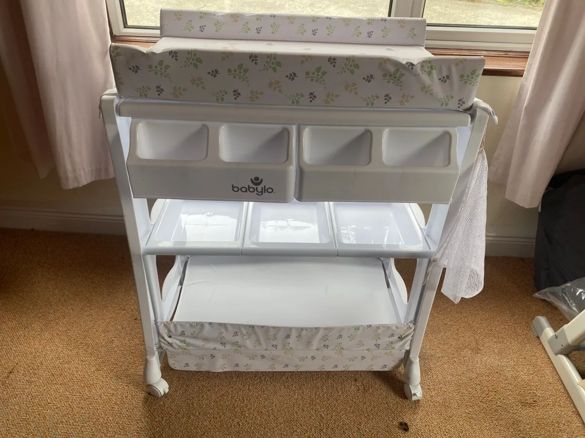 Nursery items for sale - Image 4