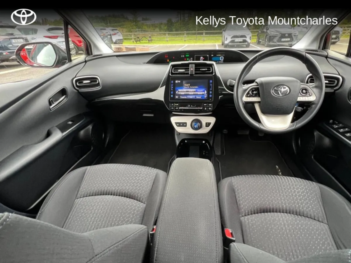 Toyota Prius PRIUS PLUG IN HYBRID - Image 3