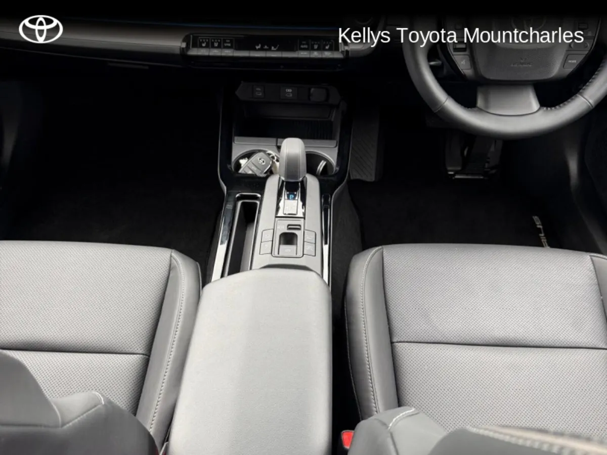 Toyota Prius 2.0 - Image 3