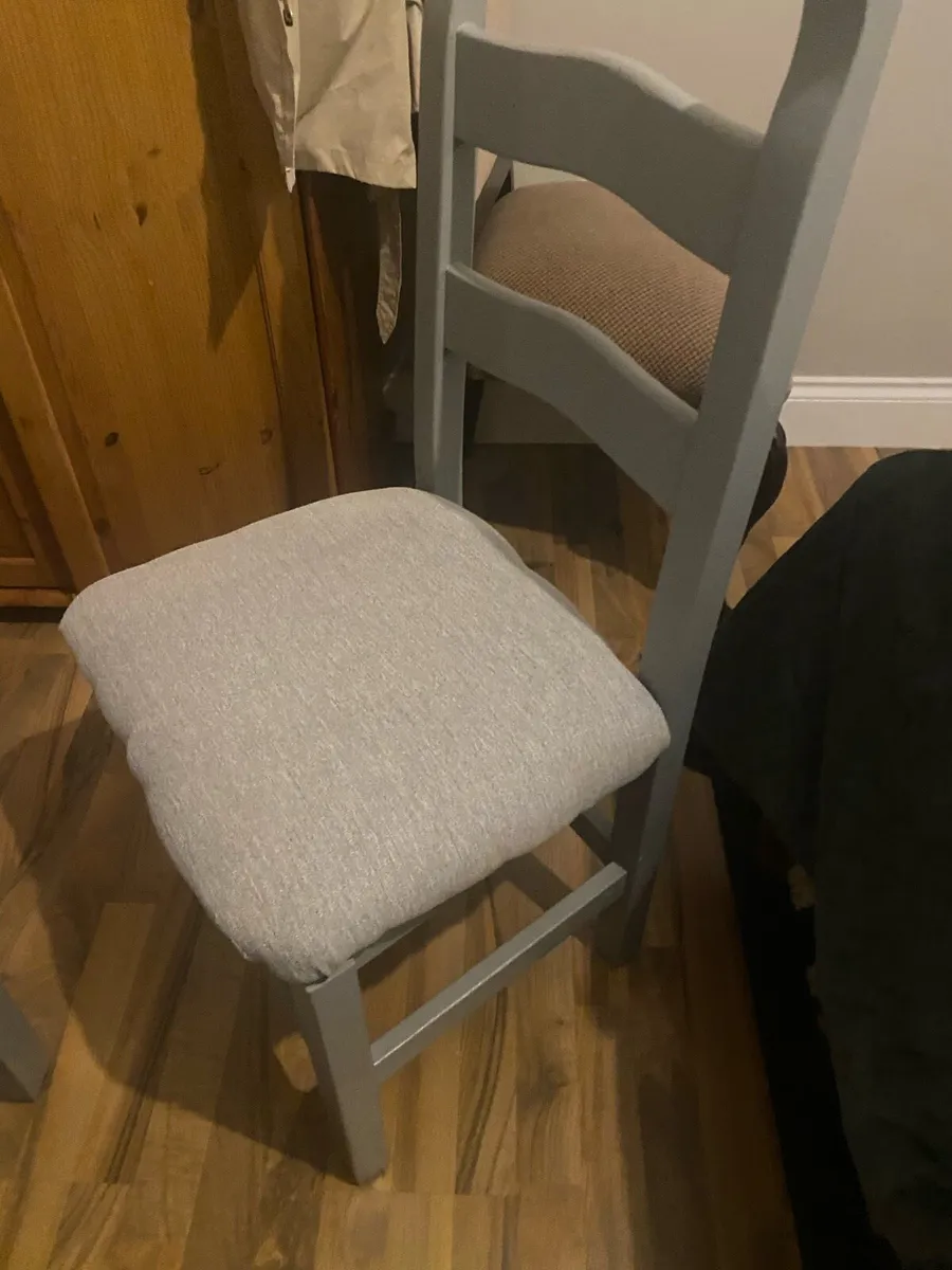 Chairs - Image 3