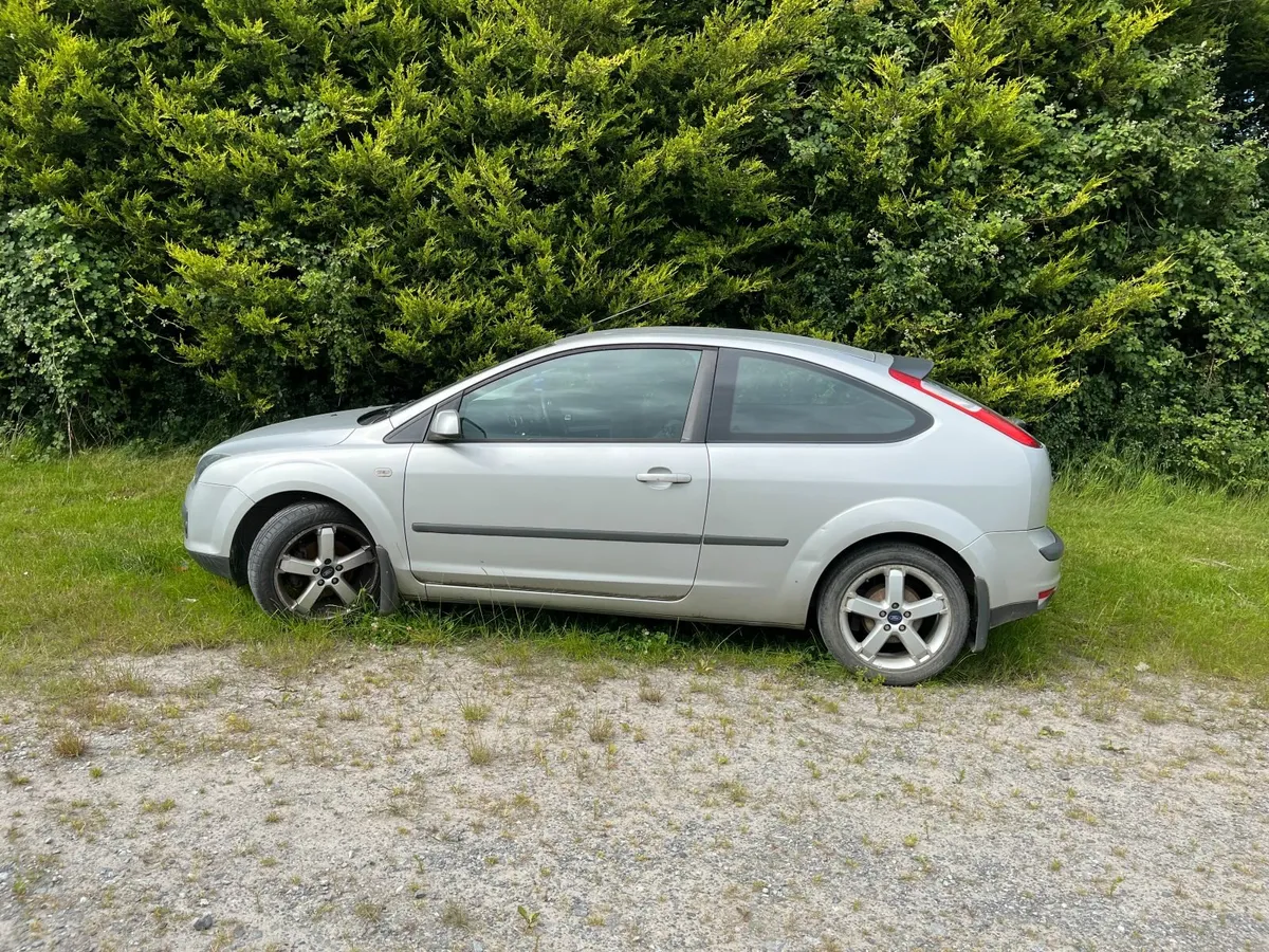 06 Ford Focus Zetec 1.4l Petrol 3dr (For Breaking) - Image 2