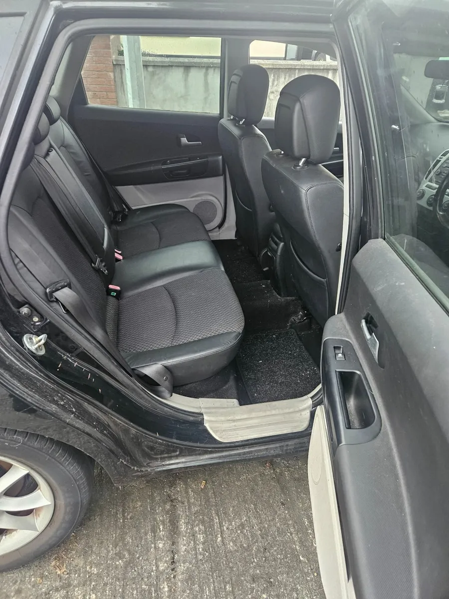 Kia Ceed 2009 - Image 2