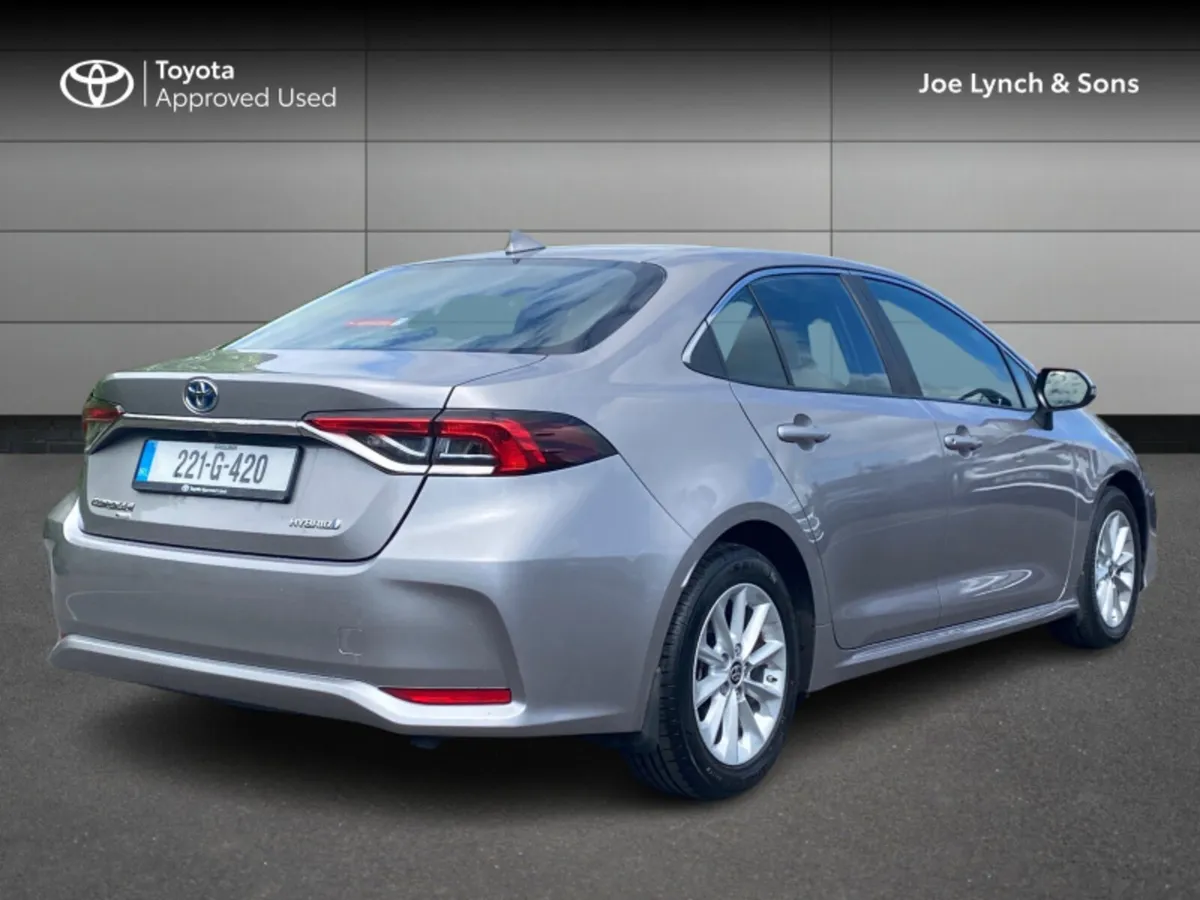 Toyota Corolla COROLLA HYB LUNA SALOON - Image 2