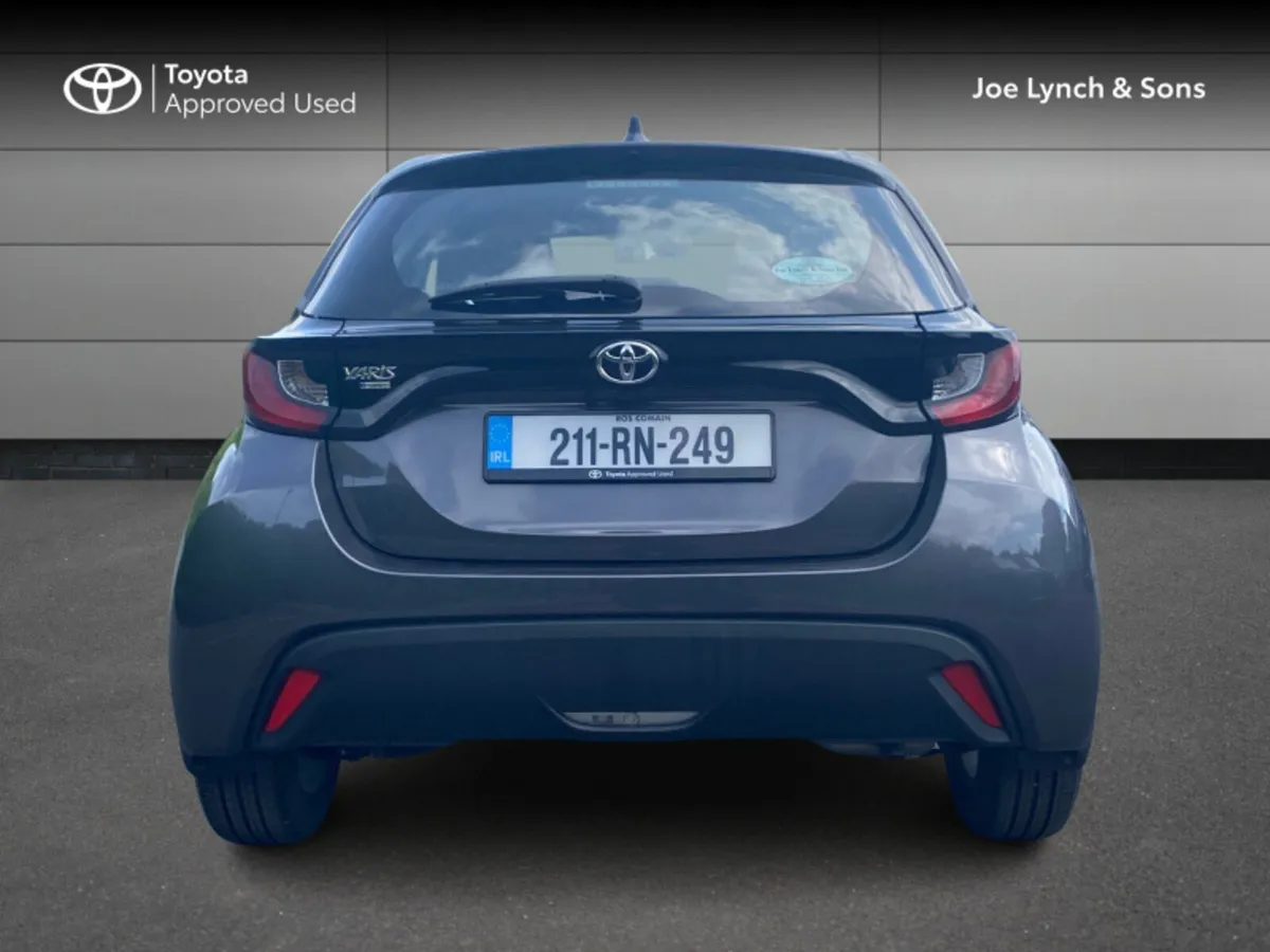 Toyota Yaris YARIS 1.0 LUNA - Image 4