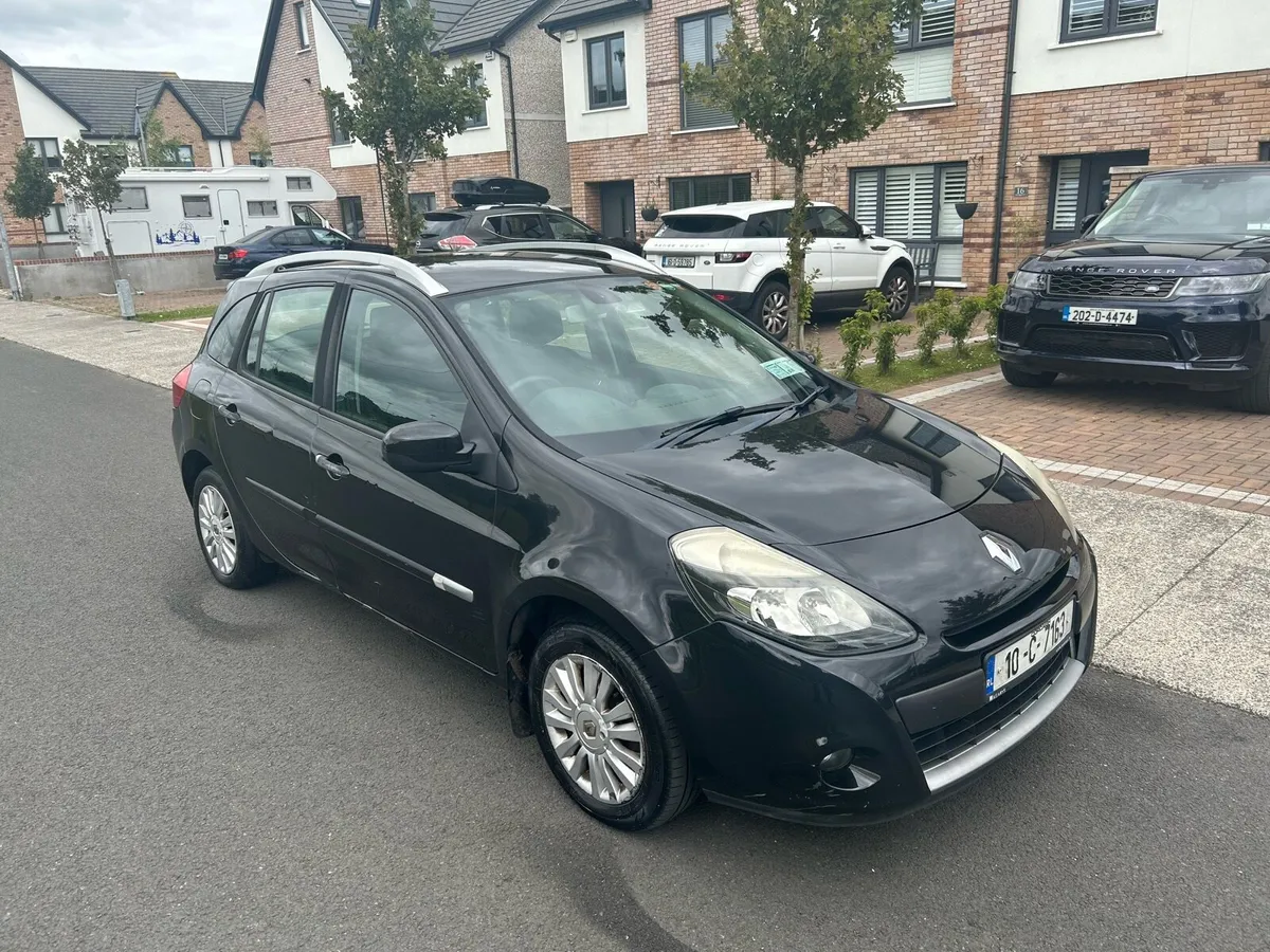 10 RENAULT CLIO 1.5 DCI €1,950 - Image 1