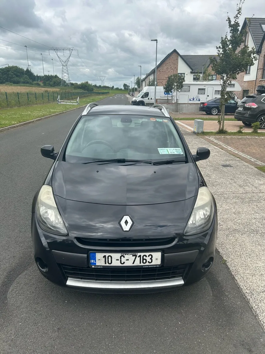 10 RENAULT CLIO 1.5 DCI €1,950 - Image 3