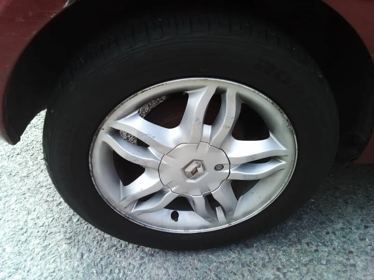 2009 RENAULT CLIO NCTD 2/26 - Image 3