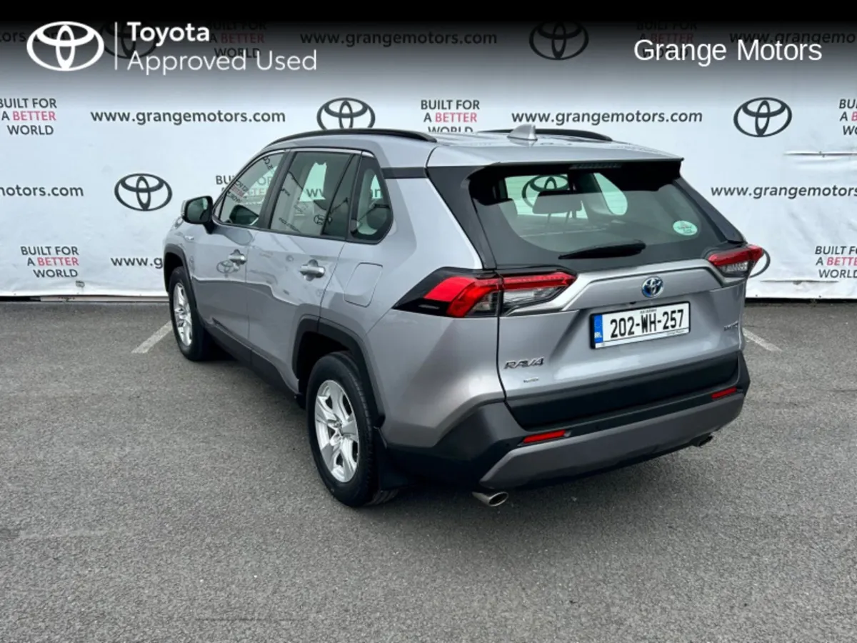 Toyota RAV4 2.5 HYBRID LUNA 2WD 5DR - Image 3