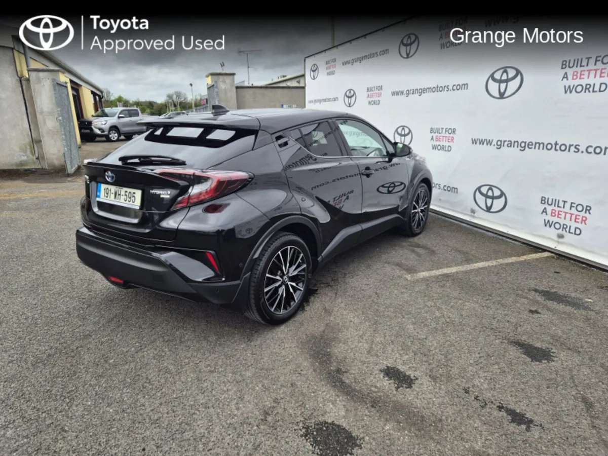 Toyota C-HR 1.8 HYBRID SOL 5DR - Image 3