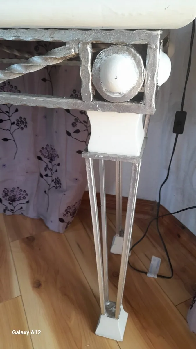 Console  table - Image 4