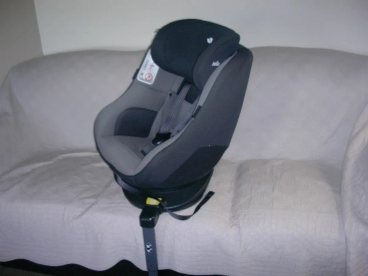 Childs Car Seat - Image 4