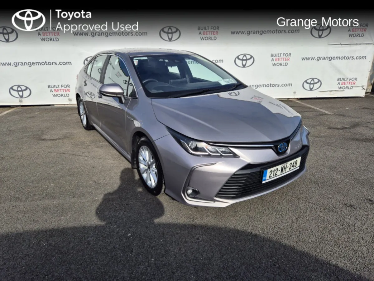 Toyota Corolla 1.8 HYBRID LUNA SAL - Image 1