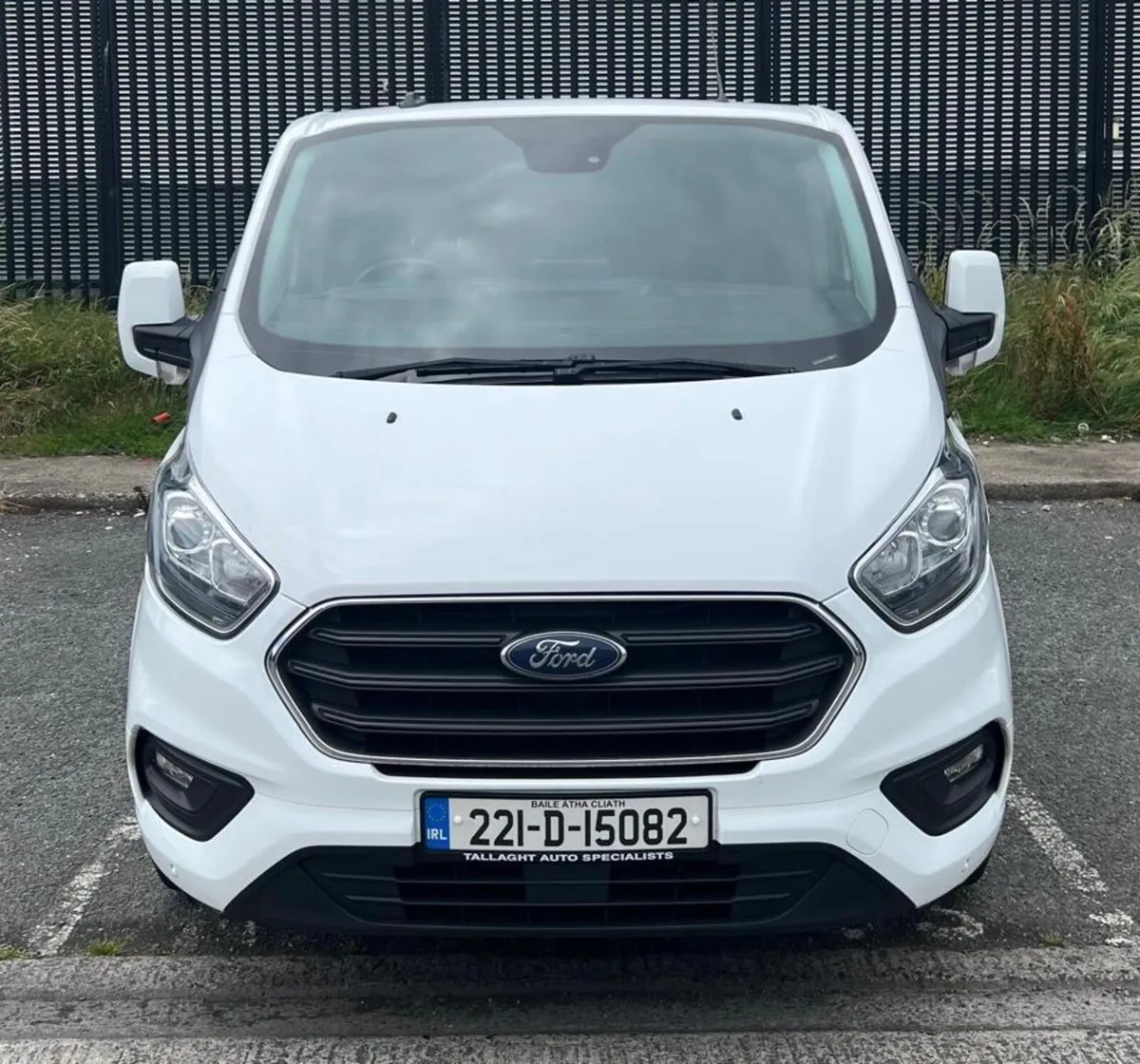 2022 Custom  170bhp Automatic Limited Edition - Image 3