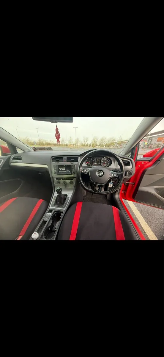 2016 (162) Volkswagen Golf 1.2 TSI - Image 3