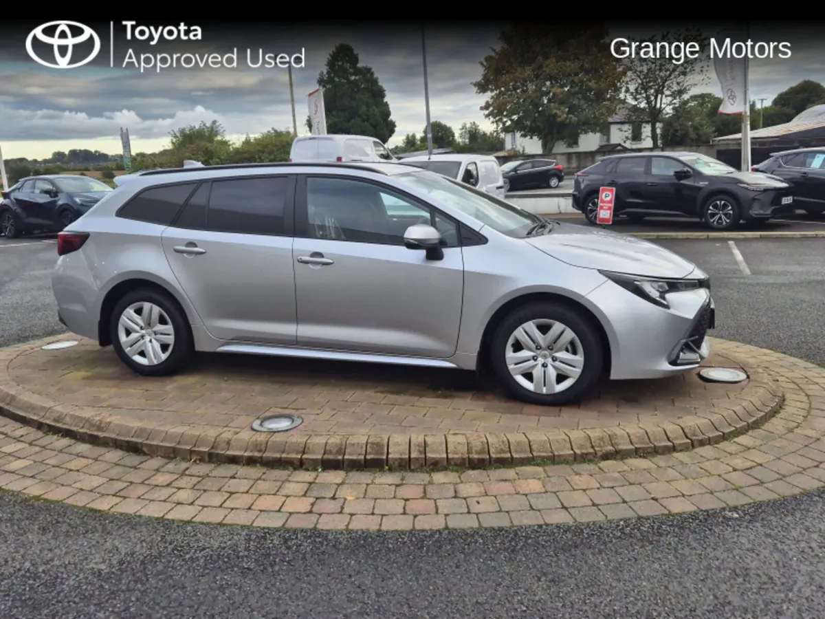 Toyota Corolla PROFESSIONAL VAN HYBRID **V.A.T INV - Image 4