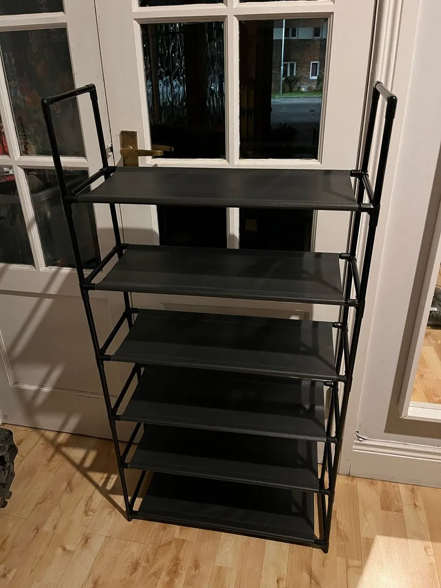 Shoe rack - Image 1