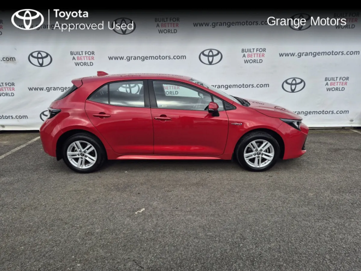 Toyota Corolla 1.8 HYBRID LUNA H/B - Image 4