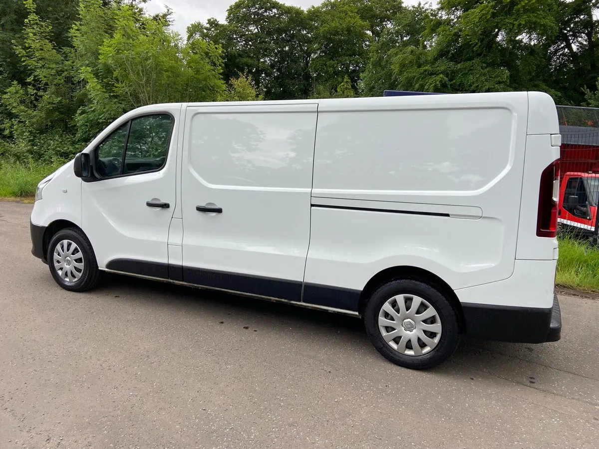 Renault traffic LWB - Image 2