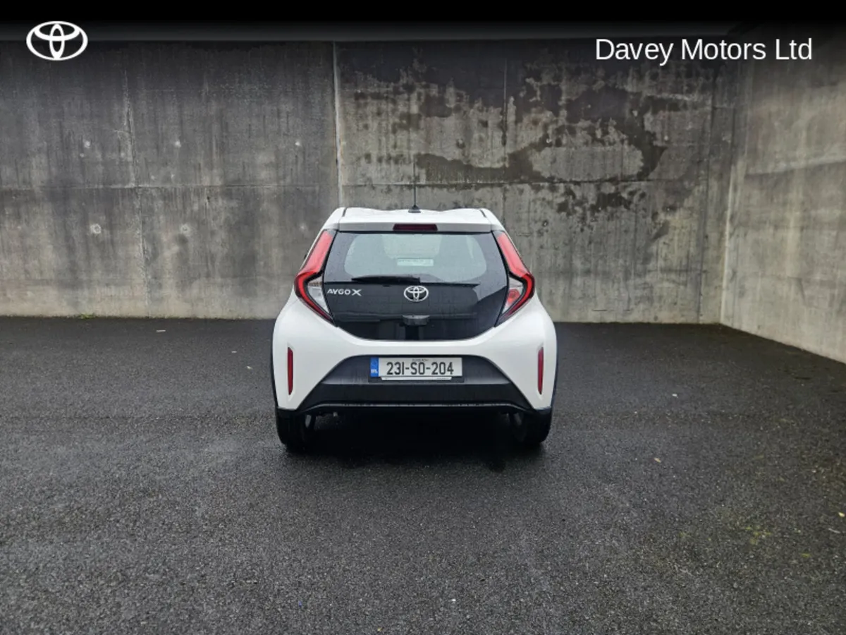 Toyota Aygo X AYGO X 1.0 PULSE - Image 4