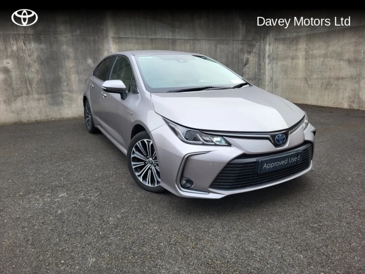 Toyota Corolla HYB LUNA SPORT 4DR AUTO - Image 1