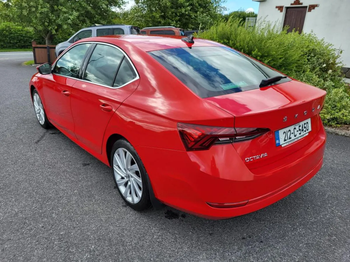 Skoda Octavia 2021 - Image 4