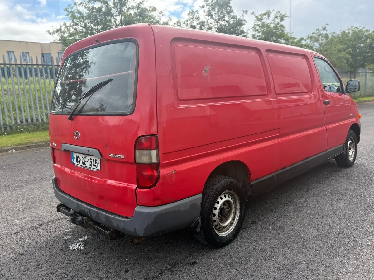 2003 Toyota Hiace D4D. - Image 2