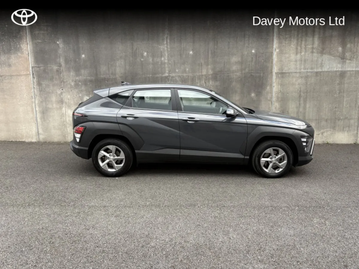 Hyundai KONA M HYBRID SIGNATURE 5DR AU - Image 3
