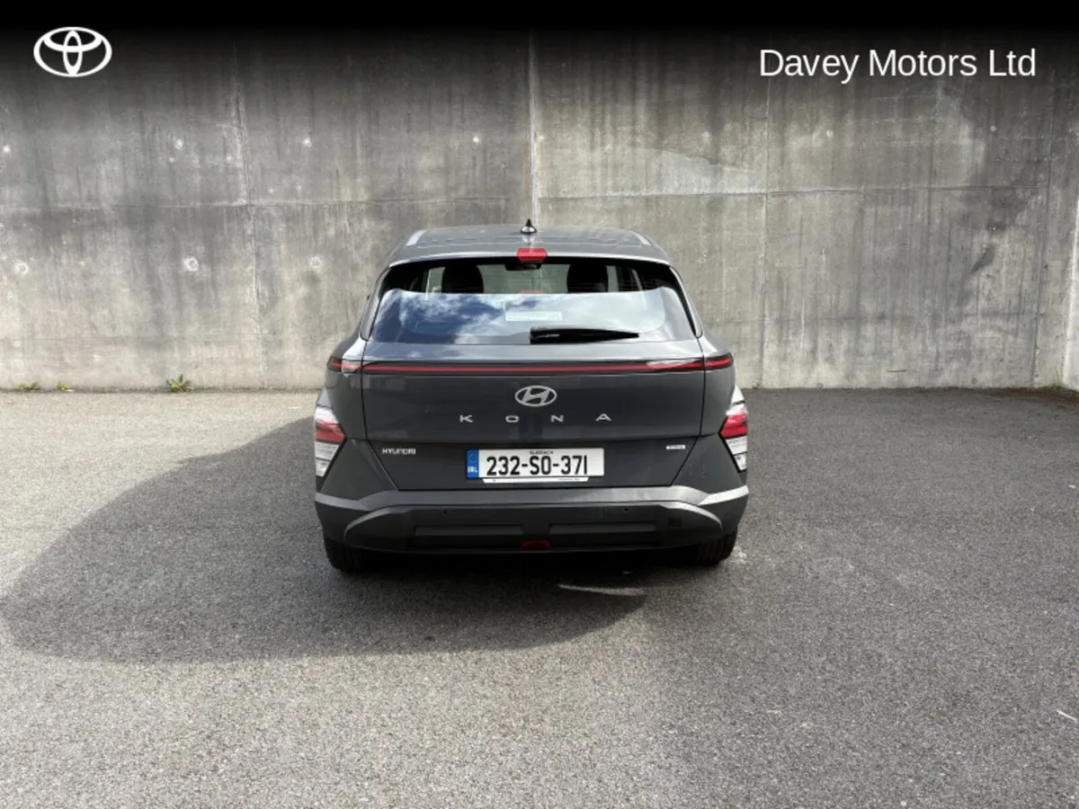 Hyundai KONA M HYBRID SIGNATURE 5DR AU - Image 4