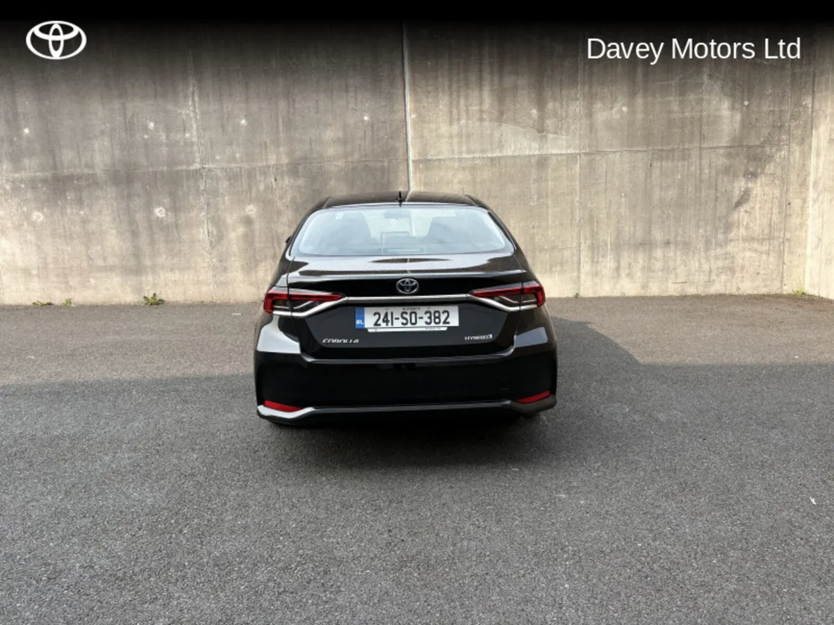 Toyota Corolla LUNA SALOON 4DR AUTO - Image 4